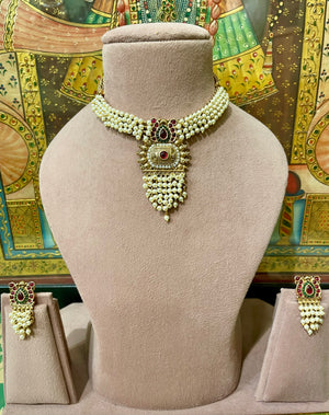 TRADITIONAL SOUTH INDIAN JADAU PEARL NECKLACE SET