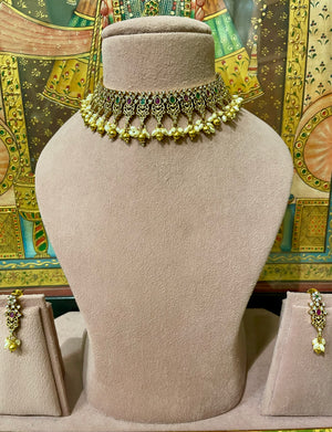 SOUTH INDIAN TRADITIONAL GOLDEN PEARL NECKLACE SET