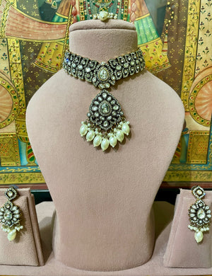 IVORY WHITE MOISSANITE KUNDAN DESIGNER PENDANT NECKLACE SET