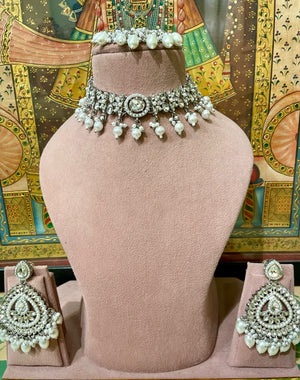 SILVER TONED PEARL CHOKER NECKLACE SET