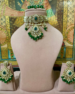 GREEN KUNDAN GOLD PLATED ETHNIC CHOKER SET