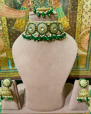 GREEN MUGHAL DESIGN KUNDAN CHOKER SET