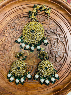 GREEN RAJWADI ROUND EARRINGS & MAANG TIKKA