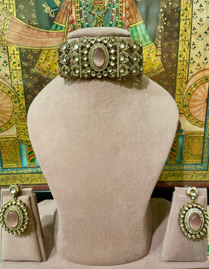 SOFT PINK KUNDAN POLKI MONALISA STONE CHOKER SET