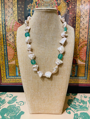 BAROQUE PEARL STRING NECKLACE