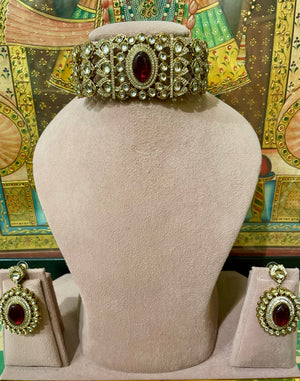 MAROON KUNDAN POLKI MONALISA STONE CHOKER SET