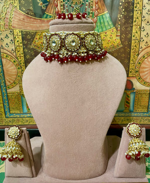 MAROON MUGHAL DESIGN KUNDAN CHOKER SET