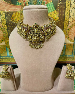 TRADITIONAL MAA LAXMI TEMPLE SOUTH INDIAN BRIDAL SET