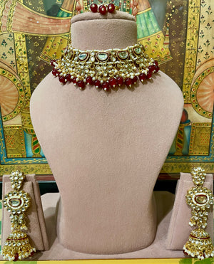 MAROON KUNDAN GOLD PLATED BRIDAL NECKLACE SET