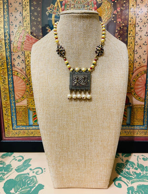 ANTIQUE TEMPLE DESIGN PEARL PENDANT NECKLACE