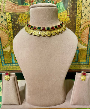 TRADITIONAL LAXMI GOLD TONED SOUTH INDIAN NECKLACE SET (MULTICOLOUR)