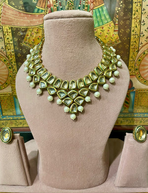 ANTIQUE GOLD PLATED MEENA KUNDAN NECKLACE SET (IVORY WHITE)