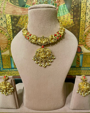 MAA LAXMI HASLI TRADITIONAL SOUTH INDIAN NECKLACE SET