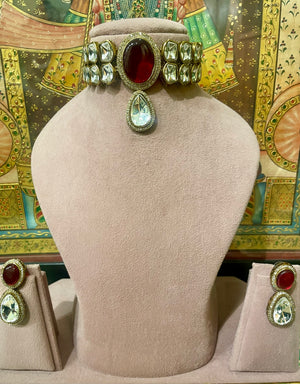 MAROON MONALISA STONE NIZAM KUNDAN CHOKER SET