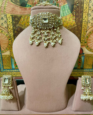 IVORY WHITE NIZAM KUNDAN GOLD PLATED ETHNIC CHOKER SET