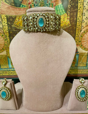 SKY BLUE KUNDAN POLKI MONALISA STONE CHOKER SET