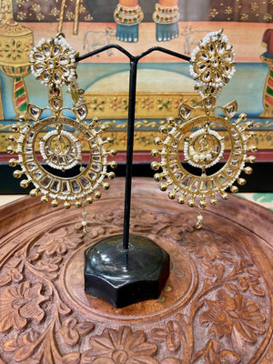 IVORY WHITE ROUND POLKI ETHNIC EARRINGS