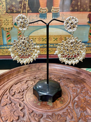 IVORY WHITE POLKI DESIGN EARRINGS